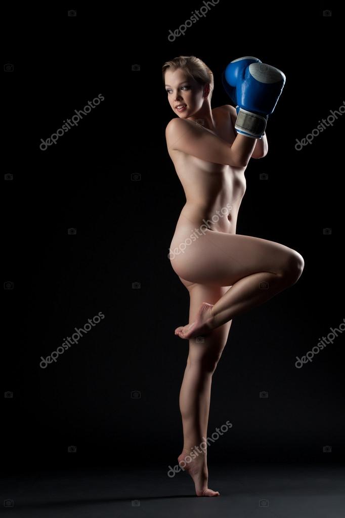 Boxing Nude Women 121