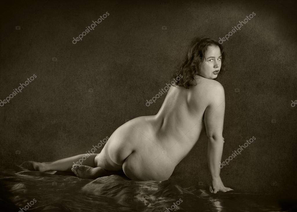 Aged Women Nude 9